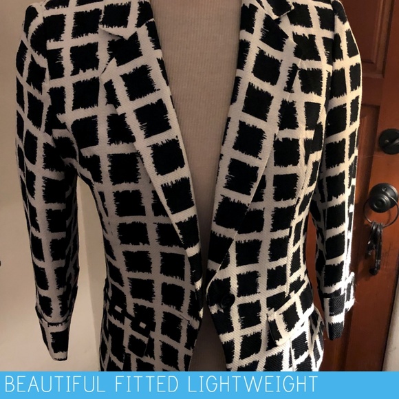 Blazer | Women's Crop Sleeve Blazer - Picture 2 of 5